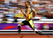 表现优异首场状态出色，巴黎圣日耳曼观众沸腾！Ning重返赛场，赛场气氛高涨